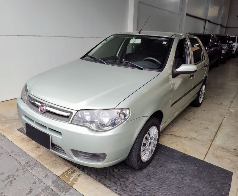 Fiat Palio 1.0 Cel ECON./ITALIA F 8V 2010/2011 RENNER AUTOMÓVEIS LAJEADO / Carros no Vale