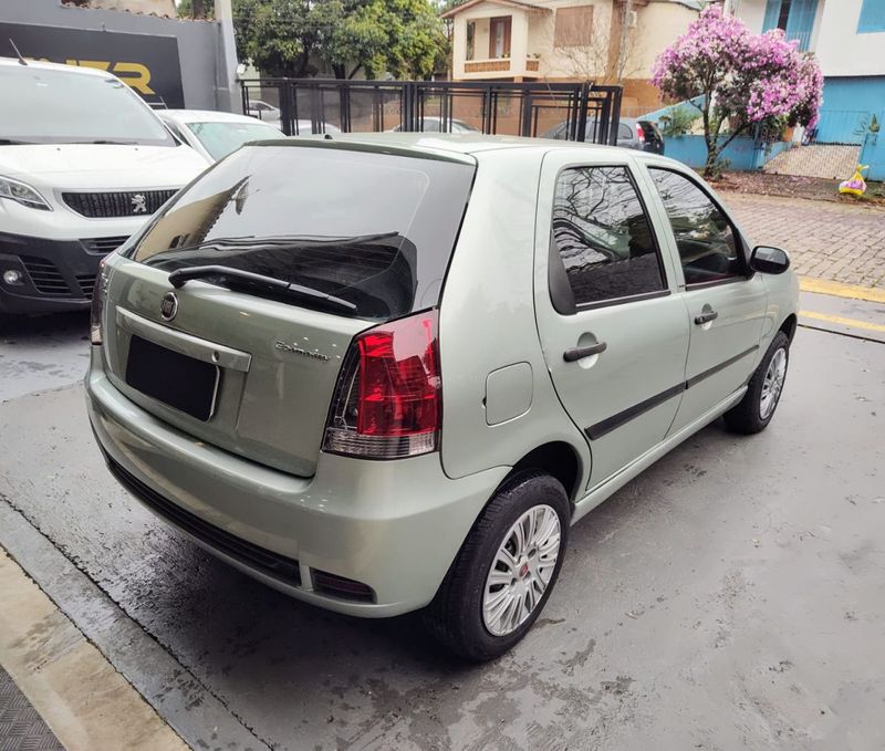 Fiat Palio 1.0 Cel ECON./ITALIA F 8V 2010/2011 RENNER AUTOMÓVEIS LAJEADO / Carros no Vale