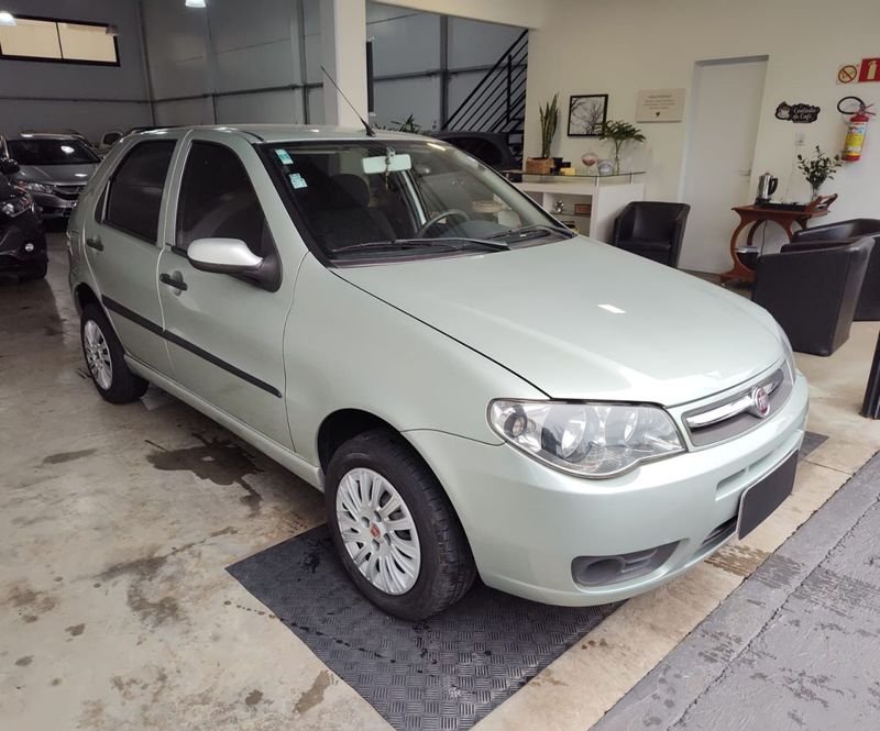 Fiat Palio 1.0 Cel ECON./ITALIA F 8V 2010/2011 RENNER AUTOMÓVEIS LAJEADO / Carros no Vale
