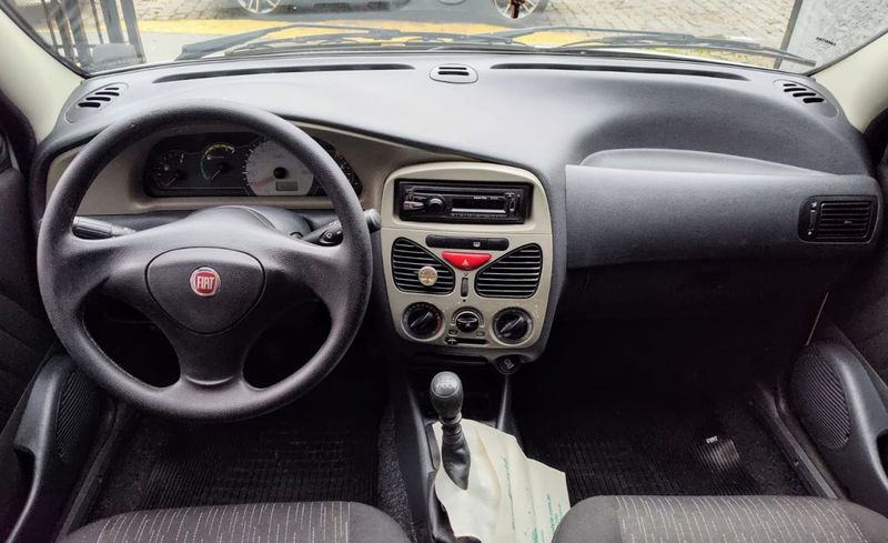 Fiat Palio 1.0 Cel ECON./ITALIA F 8V 2010/2011 RENNER AUTOMÓVEIS LAJEADO / Carros no Vale
