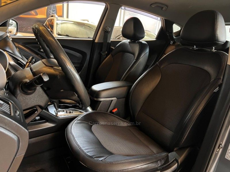 HYUNDAI IX35 2.0 MPFI GLS 16V 2016/2016 AUTOGRIF MOTORS CAMPO BOM / Carros no Vale