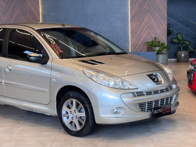 PEUGEOT 207 1.4 XR SPORT 8V 2012/2013 AUTOGRIF MOTORS CAMPO BOM / Carros no Vale