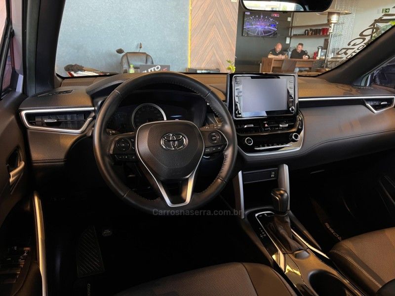 TOYOTA COROLLA 2.0 CROSS XRE 16V 2021/2022 AUTOGRIF MOTORS CAMPO BOM / Carros no Vale