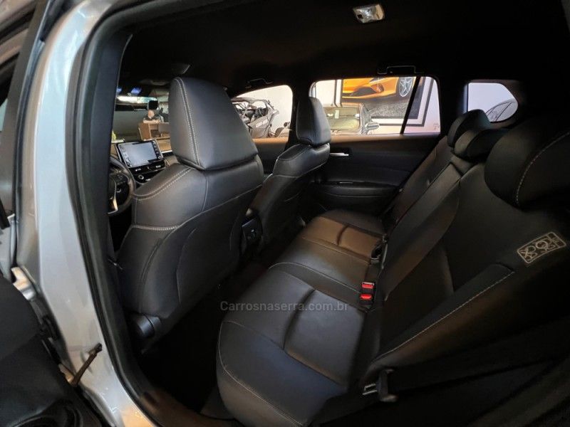 TOYOTA COROLLA 2.0 CROSS XRE 16V 2021/2022 AUTOGRIF MOTORS CAMPO BOM / Carros no Vale