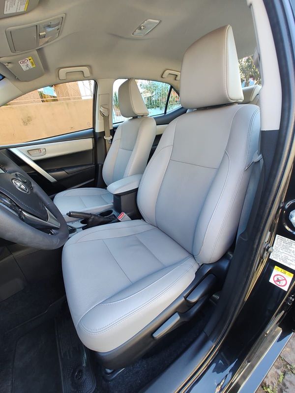 Toyota Corolla XEi 2.0 16V 2016/2016 RENNER AUTOMÓVEIS LAJEADO / Carros no Vale