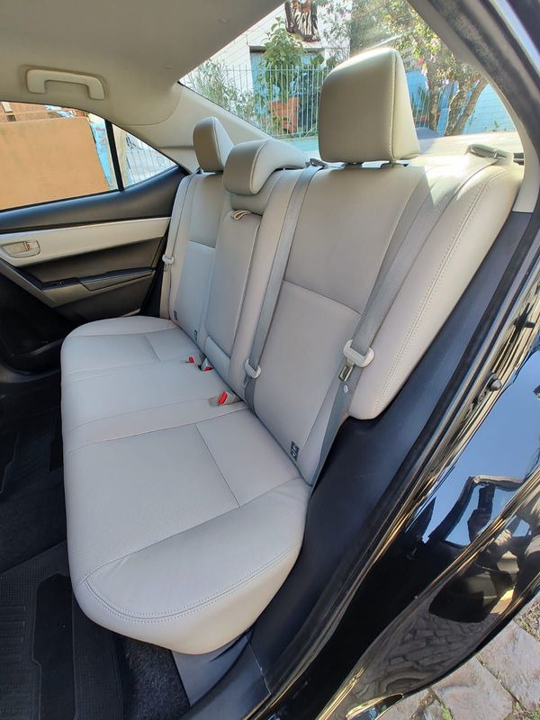 Toyota Corolla XEi 2.0 16V 2016/2016 RENNER AUTOMÓVEIS LAJEADO / Carros no Vale