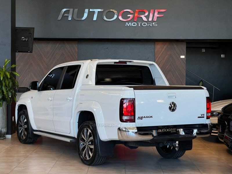 VOLKSWAGEN AMAROK 3.0 V6 EXTREME CD 4X4 AUTOMÁTICO 2019/2020 AUTOGRIF MOTORS CAMPO BOM / Carros no Vale