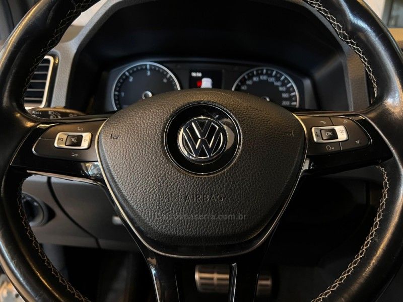 VOLKSWAGEN AMAROK 3.0 V6 EXTREME CD 4X4 AUTOMÁTICO 2019/2020 AUTOGRIF MOTORS CAMPO BOM / Carros no Vale