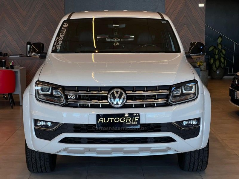 VOLKSWAGEN AMAROK 3.0 V6 EXTREME CD 4X4 AUTOMÁTICO 2019/2020 AUTOGRIF MOTORS CAMPO BOM / Carros no Vale