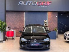 VOLKSWAGEN JETTA 2.0 COMFORTLINE TIPTRONIC 2012/2013 AUTOGRIF MOTORS CAMPO BOM / Carros no Vale