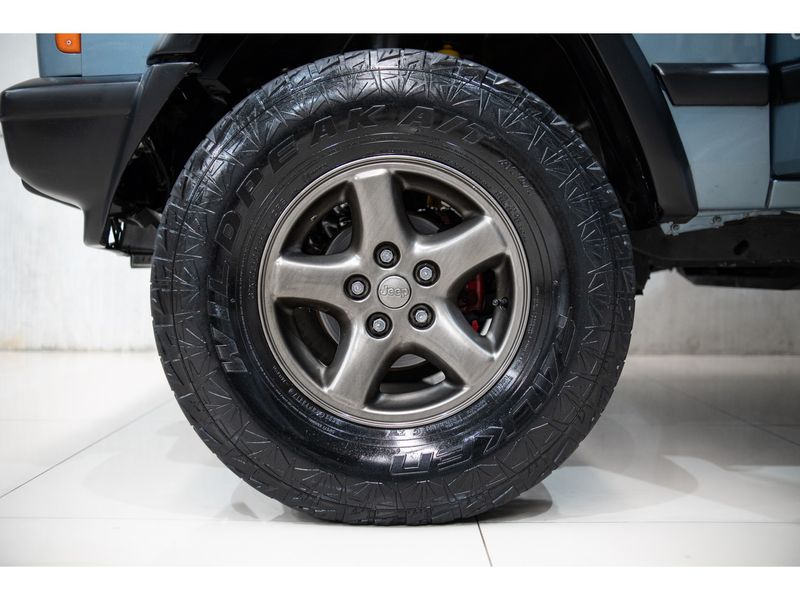 JEEP CHEROKEE 4.0 SPORT 4X4 12V 1997/1998 PASTORE CAR COLLECTION BENTO GONÇALVES / Carros no Vale