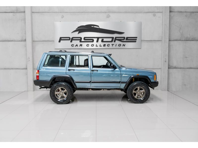 JEEP CHEROKEE 4.0 SPORT 4X4 12V 1997/1998 PASTORE CAR COLLECTION BENTO GONÇALVES / Carros no Vale