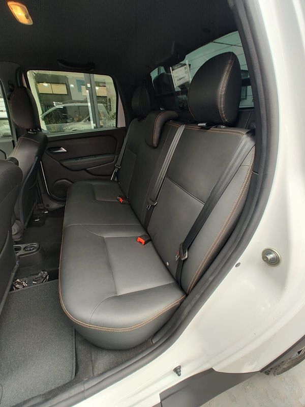 Renault OROCH Outsider 1.3Tce 2023/2024 RENNER AUTOMÓVEIS LAJEADO / Carros no Vale