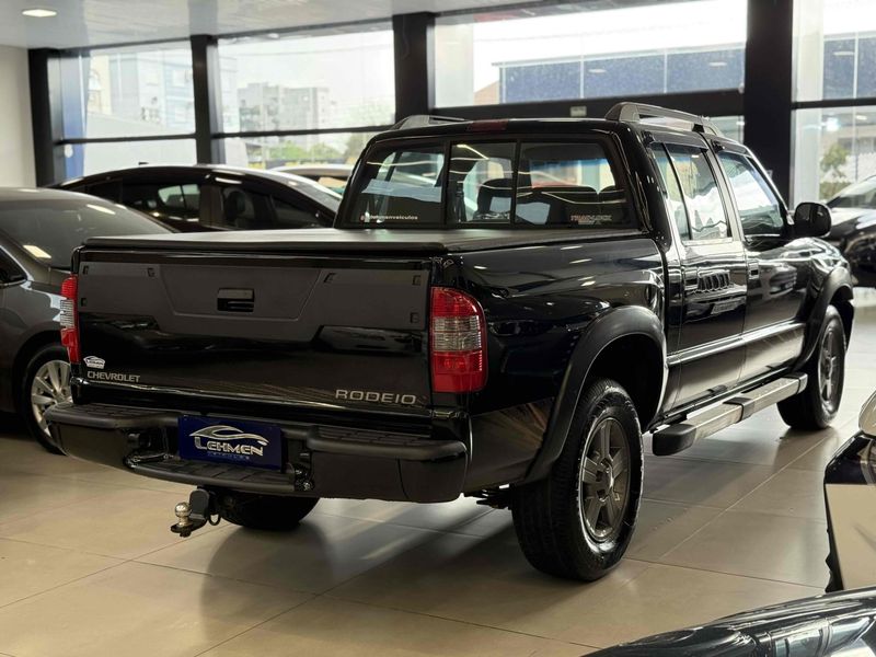 CHEVROLET S10 2.4 MPFI RODEIO 4X2 CD 8V 2010/2011 LEHMEN VEÍCULOS VENÂNCIO AIRES / Carros no Vale