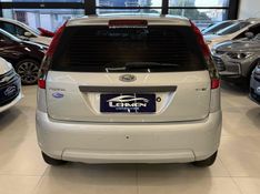 FORD FIESTA 1.6 MPI HATCH 8V 2010/2011 LEHMEN VEÍCULOS VENÂNCIO AIRES / Carros no Vale
