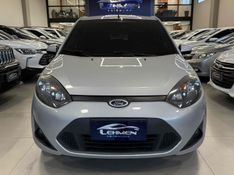 FORD FIESTA 1.6 MPI HATCH 8V 2010/2011 LEHMEN VEÍCULOS VENÂNCIO AIRES / Carros no Vale