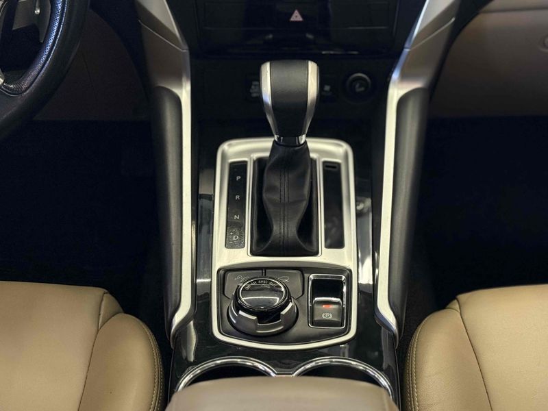 MITSUBISHI PAJERO SPORT 2.4 16V MIVEC TURBO HPE AWD 2019/2020 LEHMEN VEÍCULOS VENÂNCIO AIRES / Carros no Vale