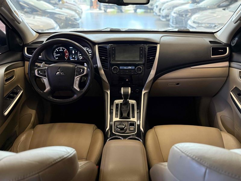 MITSUBISHI PAJERO SPORT 2.4 16V MIVEC TURBO HPE AWD 2019/2020 LEHMEN VEÍCULOS VENÂNCIO AIRES / Carros no Vale