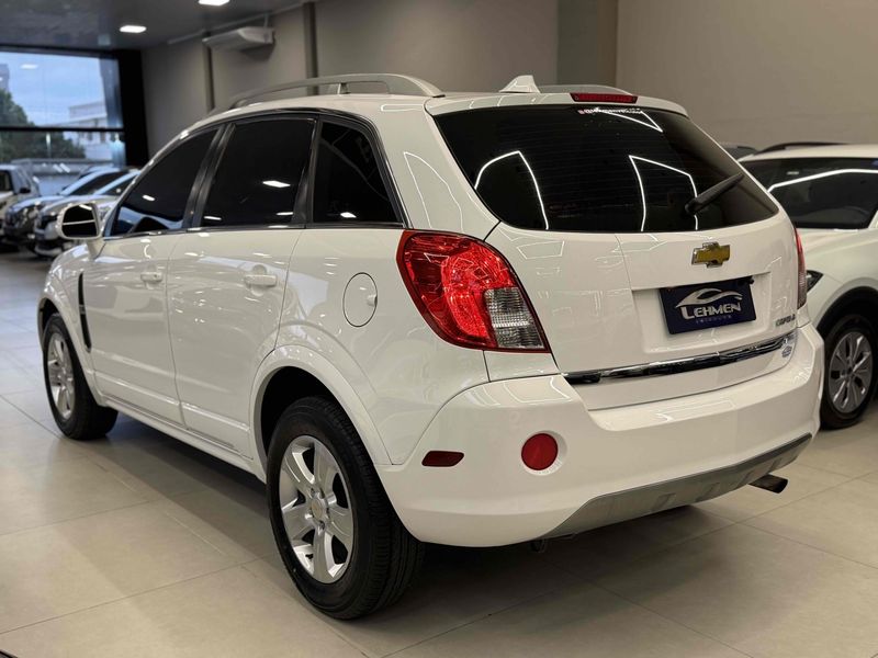 CHEVROLET CAPTIVA 2.4 SIDI 16V 2014/2014 LEHMEN VEÍCULOS VENÂNCIO AIRES / Carros no Vale