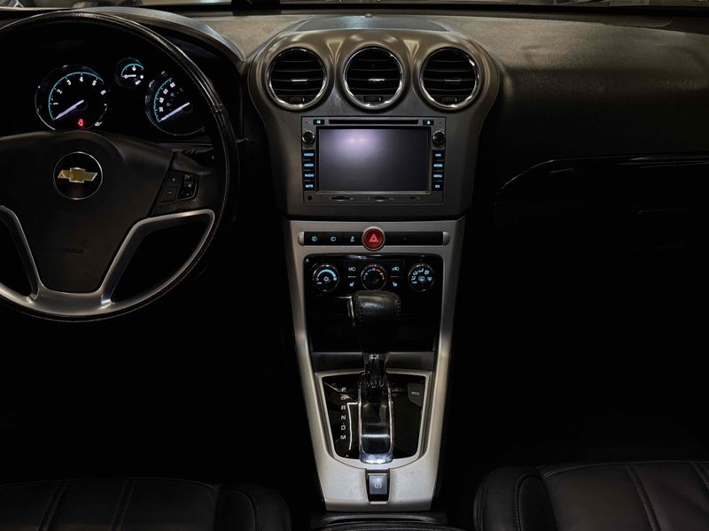 CHEVROLET CAPTIVA 2.4 SIDI 16V 2014/2014 LEHMEN VEÍCULOS VENÂNCIO AIRES / Carros no Vale