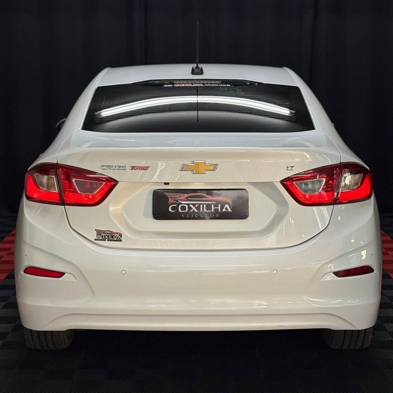 Chevrolet CRUZE SEDAN LT 1.4 TURBO 2018/2018 SÉRGIO VEÍCULOS TEUTÔNIA / Carros no Vale
