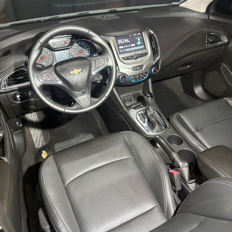 Chevrolet CRUZE SEDAN LT 1.4 TURBO 2018/2018 SÉRGIO VEÍCULOS TEUTÔNIA / Carros no Vale