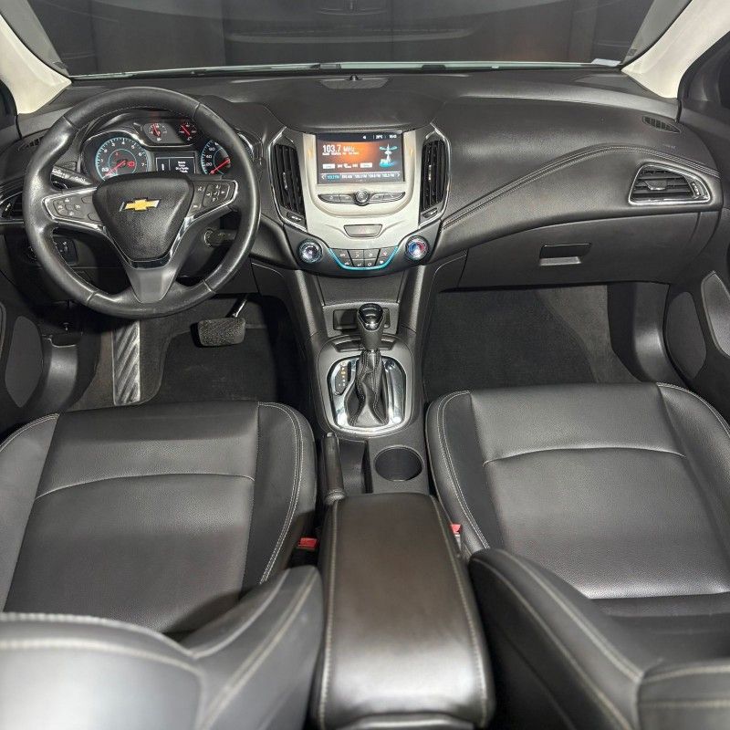 Chevrolet CRUZE SEDAN LT 1.4 TURBO 2018/2018 SÉRGIO VEÍCULOS TEUTÔNIA / Carros no Vale