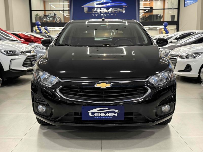 CHEVROLET ONIX 1.4 MPFI LTZ 8V 2017/2018 LEHMEN VEÍCULOS VENÂNCIO AIRES / Carros no Vale