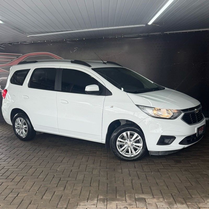 Chevrolet SPIN LT 1.8 2023/2023 SÉRGIO VEÍCULOS TEUTÔNIA / Carros no Vale