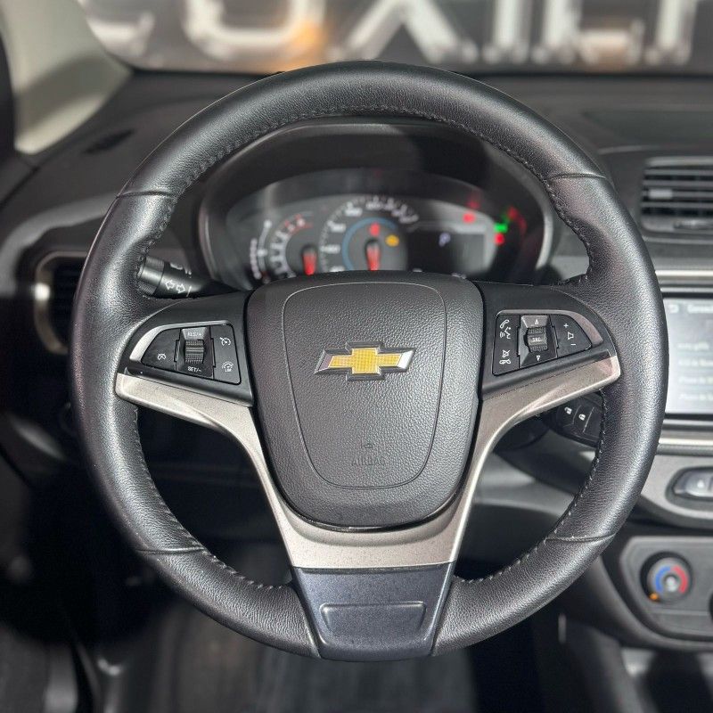 Chevrolet SPIN LT 1.8 2023/2023 SÉRGIO VEÍCULOS TEUTÔNIA / Carros no Vale