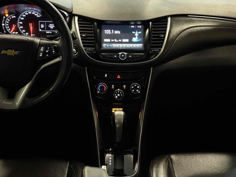 CHEVROLET TRACKER 1.4 16V TURBO PREMIER 2017/2018 LEHMEN VEÍCULOS VENÂNCIO AIRES / Carros no Vale