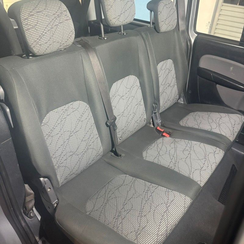 Fiat DOBLO ESSENCE 1.8 2021/2021 SÉRGIO VEÍCULOS TEUTÔNIA / Carros no Vale