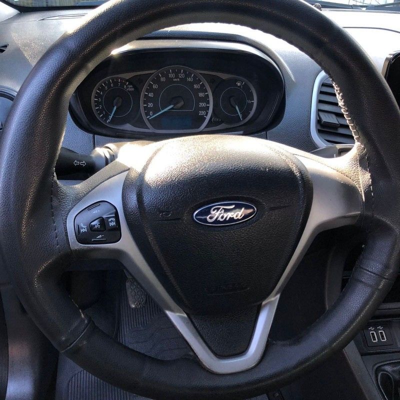 Ford KA SEDAN SE PLUS 1.0 2019/2019 SÉRGIO VEÍCULOS TEUTÔNIA / Carros no Vale