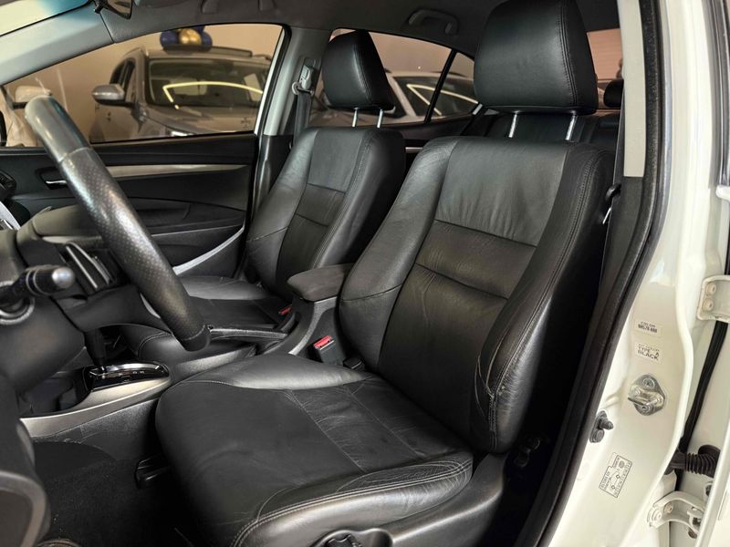 HONDA CITY 1.5 EX 16V 2014/2014 LEHMEN VEÍCULOS VENÂNCIO AIRES / Carros no Vale