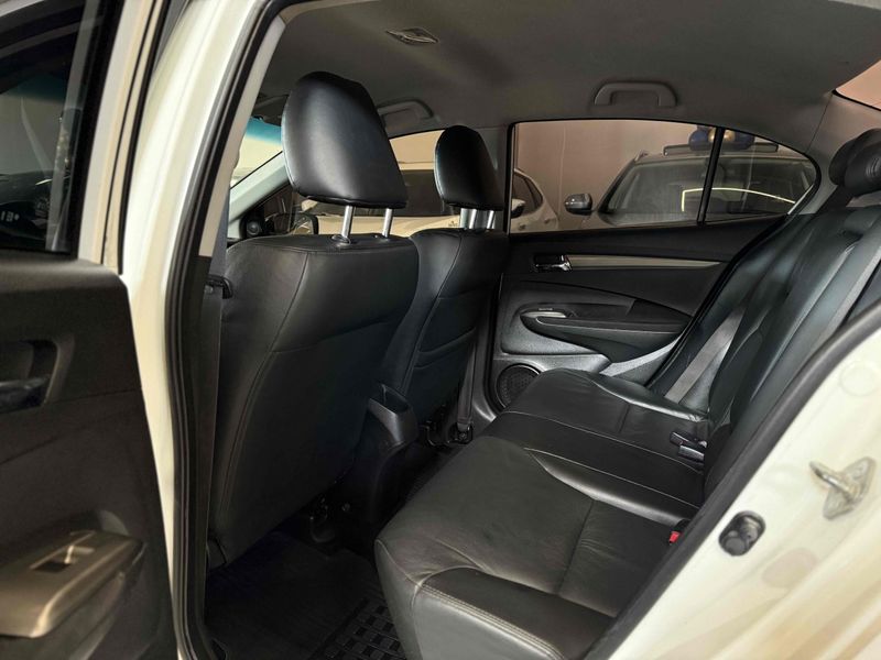 HONDA CITY 1.5 EX 16V 2014/2014 LEHMEN VEÍCULOS VENÂNCIO AIRES / Carros no Vale