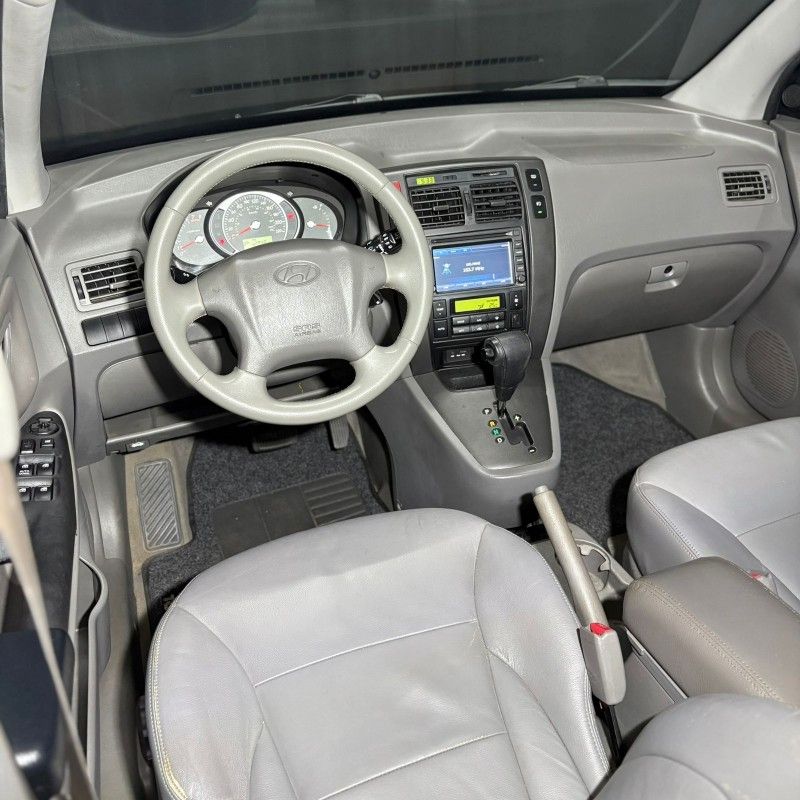 Hyundai TUCSON GLS 2.0 2015/2015 SÉRGIO VEÍCULOS TEUTÔNIA / Carros no Vale