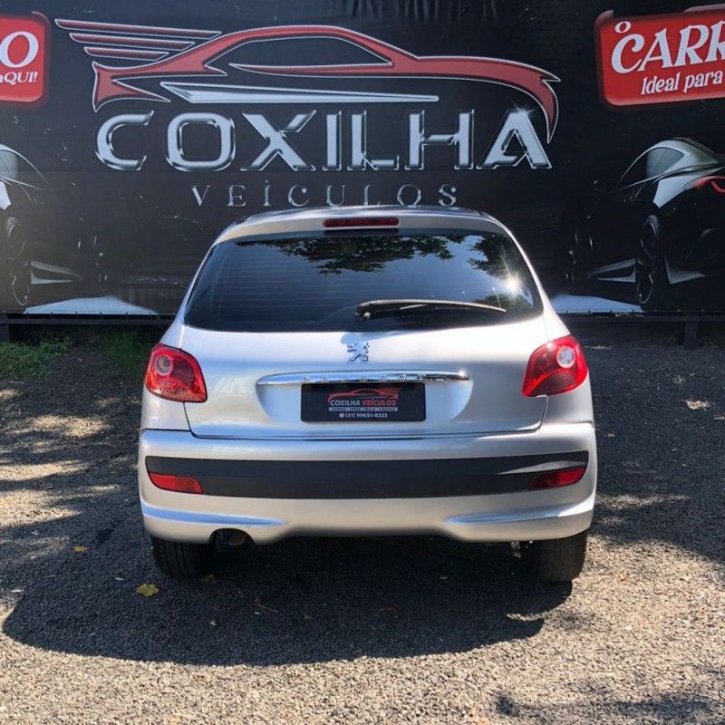 Peugeot 207 XR 1.4 2011/2011 SÉRGIO VEÍCULOS TEUTÔNIA / Carros no Vale