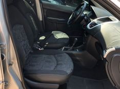 Peugeot 207 XR 1.4 2011/2011 SÉRGIO VEÍCULOS TEUTÔNIA / Carros no Vale