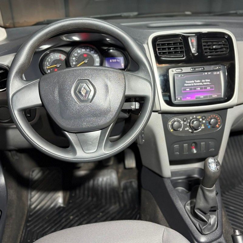 Renault LOGAN EXPRESSION 1.6 2018/2018 SÉRGIO VEÍCULOS TEUTÔNIA / Carros no Vale
