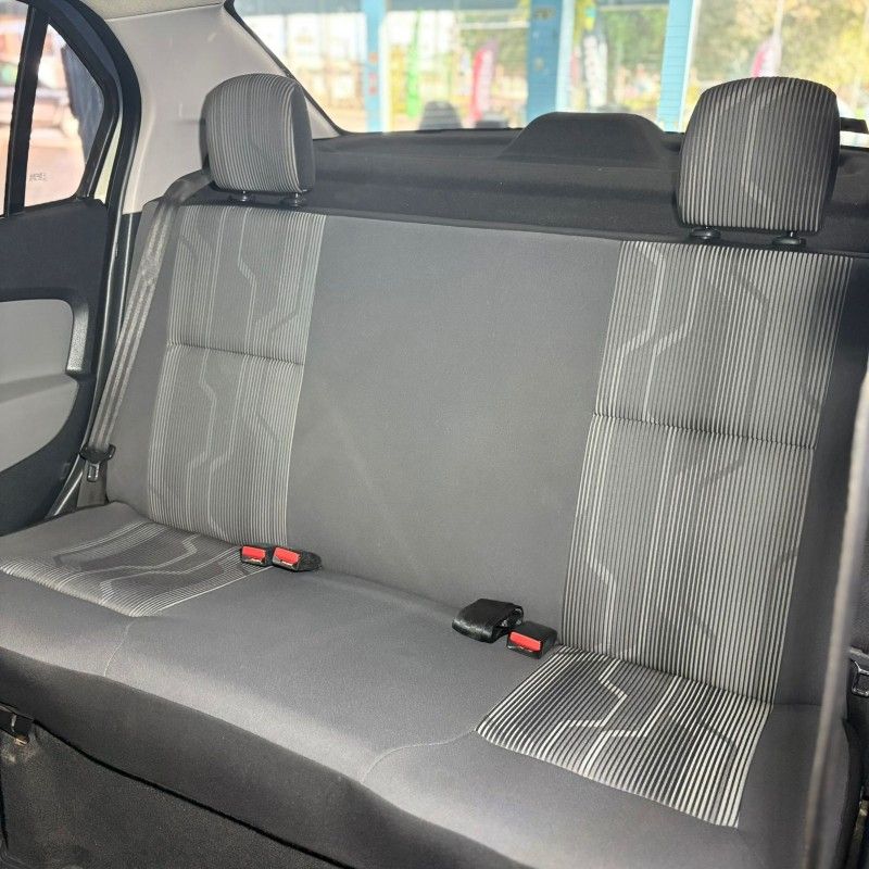Renault LOGAN EXPRESSION 1.6 2018/2018 SÉRGIO VEÍCULOS TEUTÔNIA / Carros no Vale