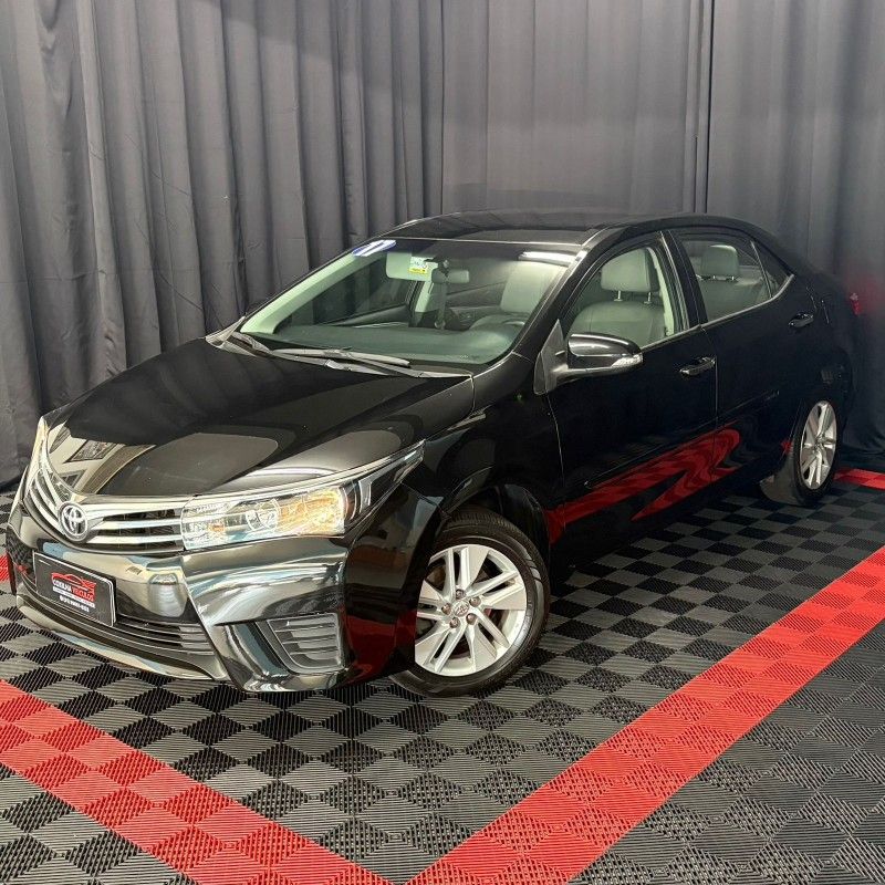 Toyota COROLLA GLi 1.8 2017/2017 SÉRGIO VEÍCULOS TEUTÔNIA / Carros no Vale