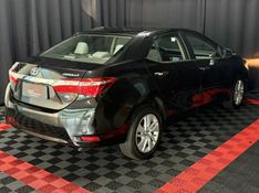 Toyota COROLLA GLi 1.8 2017/2017 SÉRGIO VEÍCULOS TEUTÔNIA / Carros no Vale