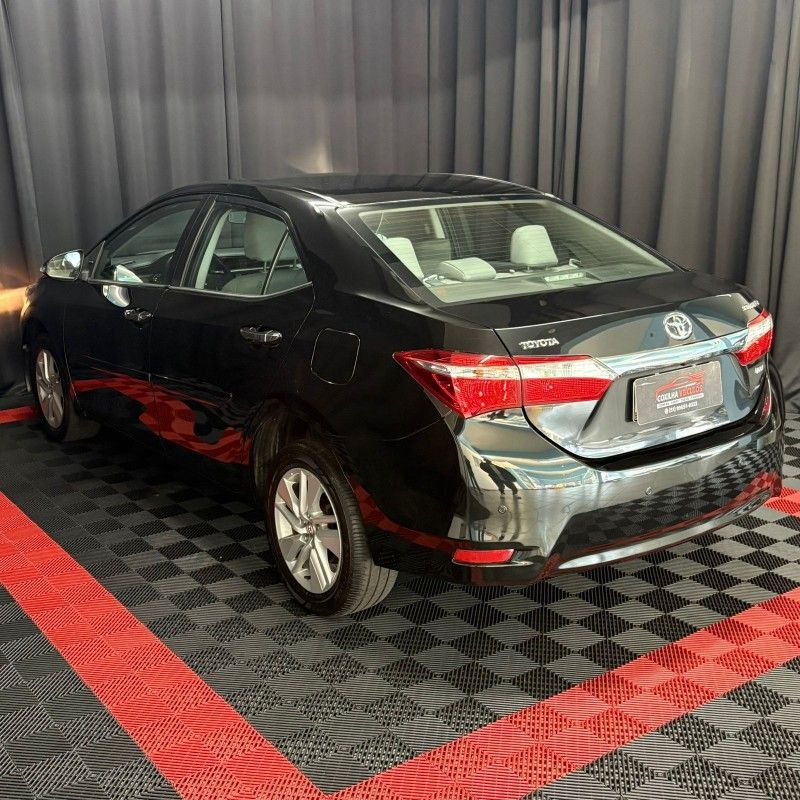 Toyota COROLLA GLi 1.8 2017/2017 SÉRGIO VEÍCULOS TEUTÔNIA / Carros no Vale