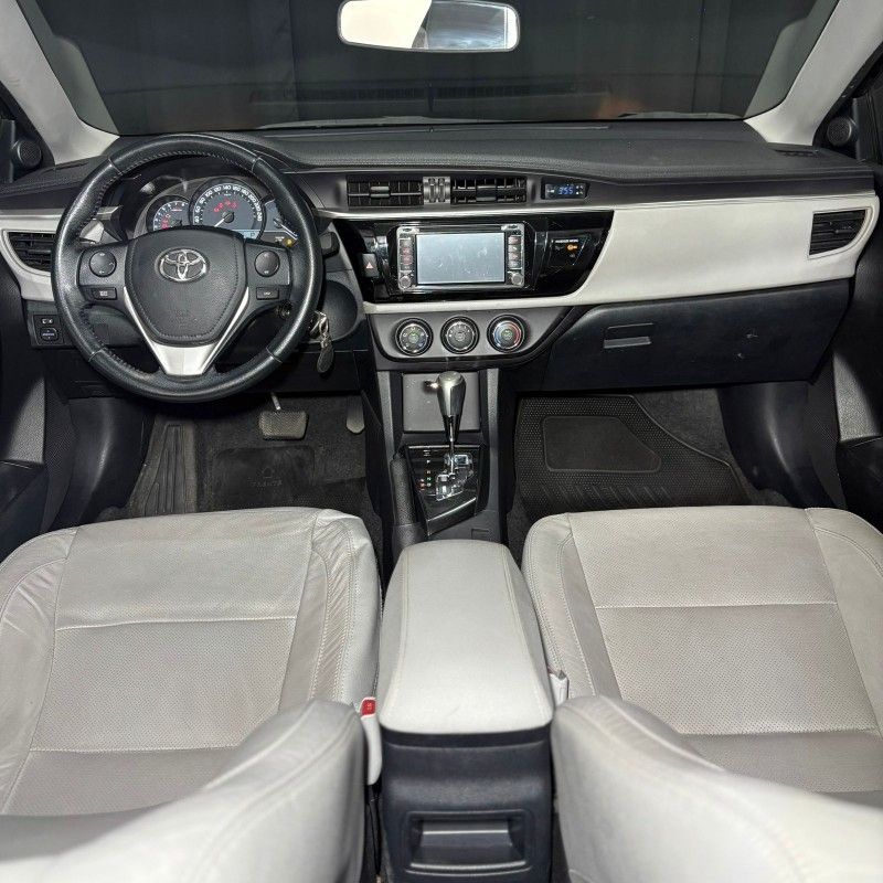 Toyota COROLLA GLi 1.8 2017/2017 SÉRGIO VEÍCULOS TEUTÔNIA / Carros no Vale