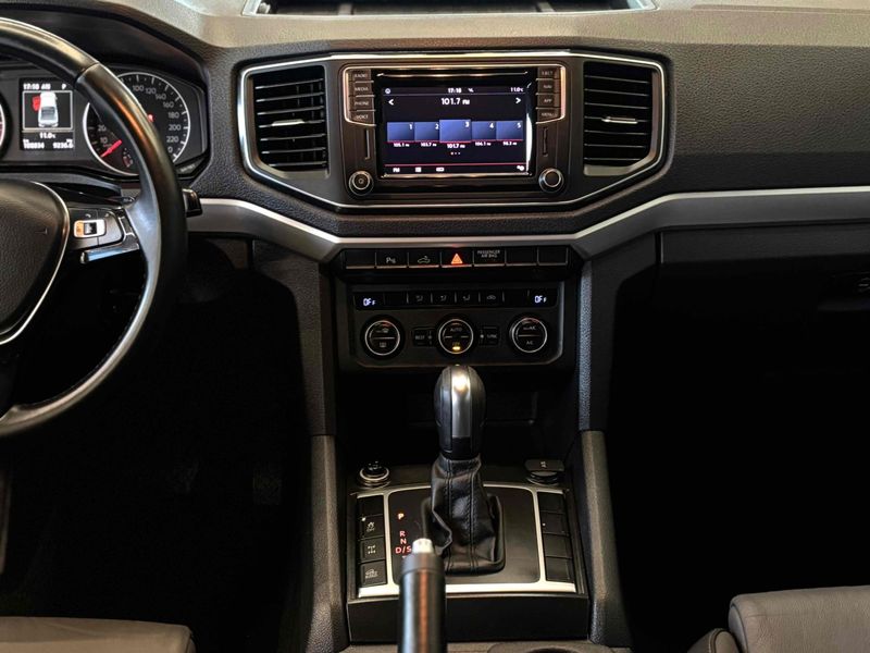 VOLKSWAGEN AMAROK 3.0 V6 TDI HIGHLINE CD 4MOTION 2020/2021 LEHMEN VEÍCULOS VENÂNCIO AIRES / Carros no Vale