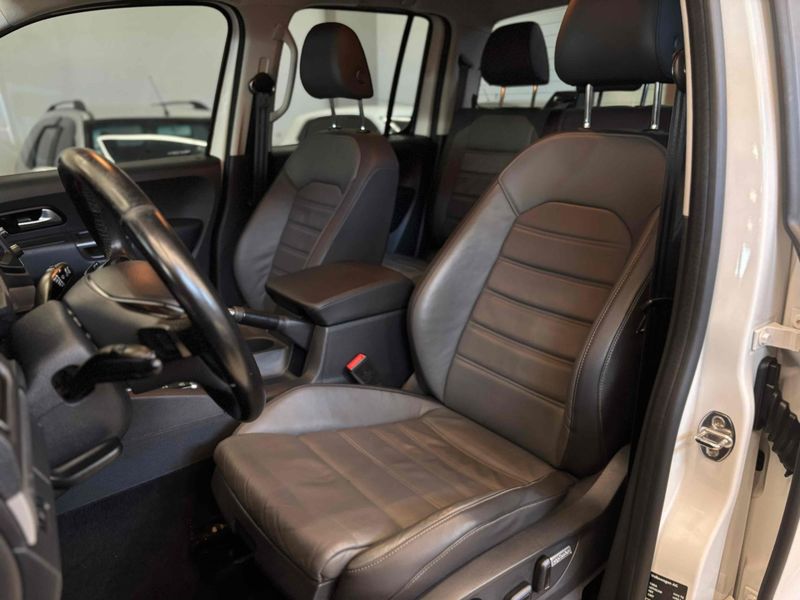 VOLKSWAGEN AMAROK 3.0 V6 TDI HIGHLINE CD 4MOTION 2020/2021 LEHMEN VEÍCULOS VENÂNCIO AIRES / Carros no Vale