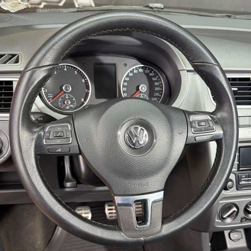 Volkswagen CROSSFOX 1.6 2014/2014 SÉRGIO VEÍCULOS TEUTÔNIA / Carros no Vale