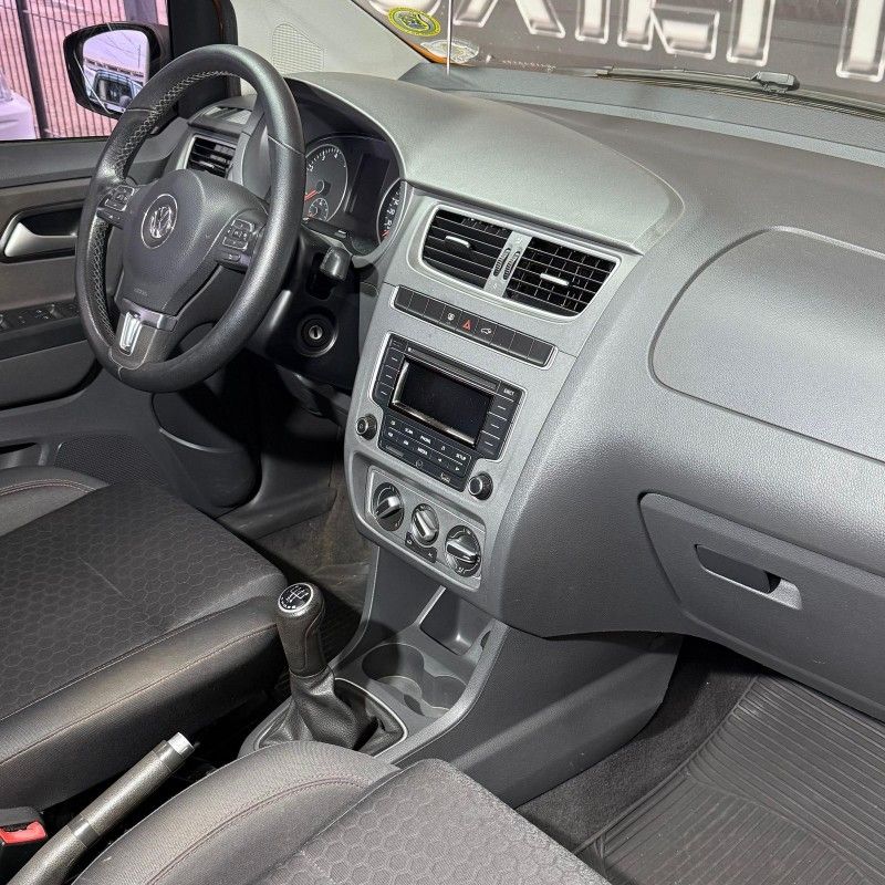 Volkswagen CROSSFOX 1.6 2014/2014 SÉRGIO VEÍCULOS TEUTÔNIA / Carros no Vale