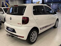 VOLKSWAGEN FOX 1.6 MI ROCK IN RIO 8V 2014/2014 LEHMEN VEÍCULOS VENÂNCIO AIRES / Carros no Vale