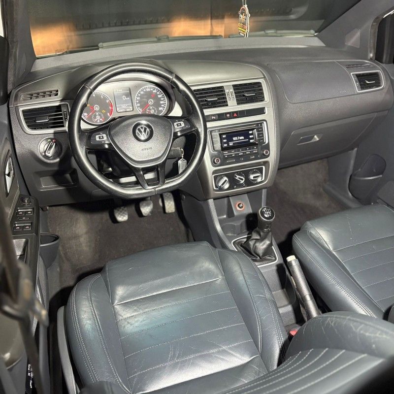 Volkswagen FOX TRACK 1.0 2017/2017 SÉRGIO VEÍCULOS TEUTÔNIA / Carros no Vale